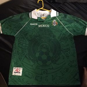 Vintage Men’s Mexico Soccer Jersey